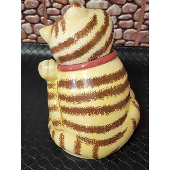 GKAO Tabby Cat Kitten Smiling Scratching Cookie Jar - Picture 3 of 10